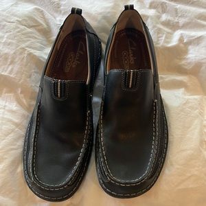Clarks men’s black shoes